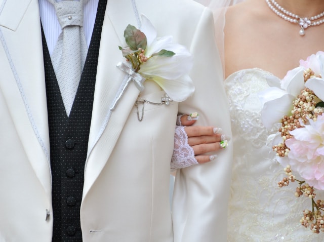 賀県金沢市の結婚式場 インペリアルウィング富山迎賓館なら新郎様のタキシードも多数取り揃えております